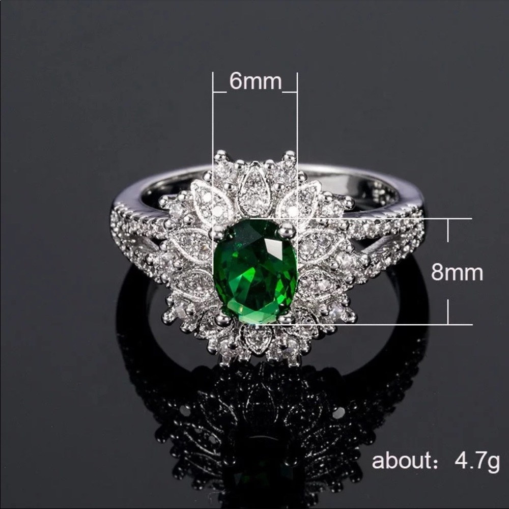 New Dainty Flower 925 Silver Emerald Ring 💍 - Picture 2 of 5